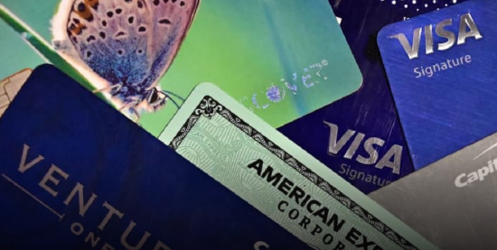 美国是如何积累了1万亿美元的信用卡账单的